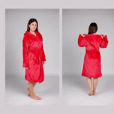 Махровий халат малинового кольору