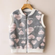 Жилет на замочку (махра набивна) сердечка