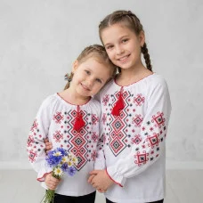 Вишиванка для дівчат біла з червоним "Орнамент "довгий рукав
